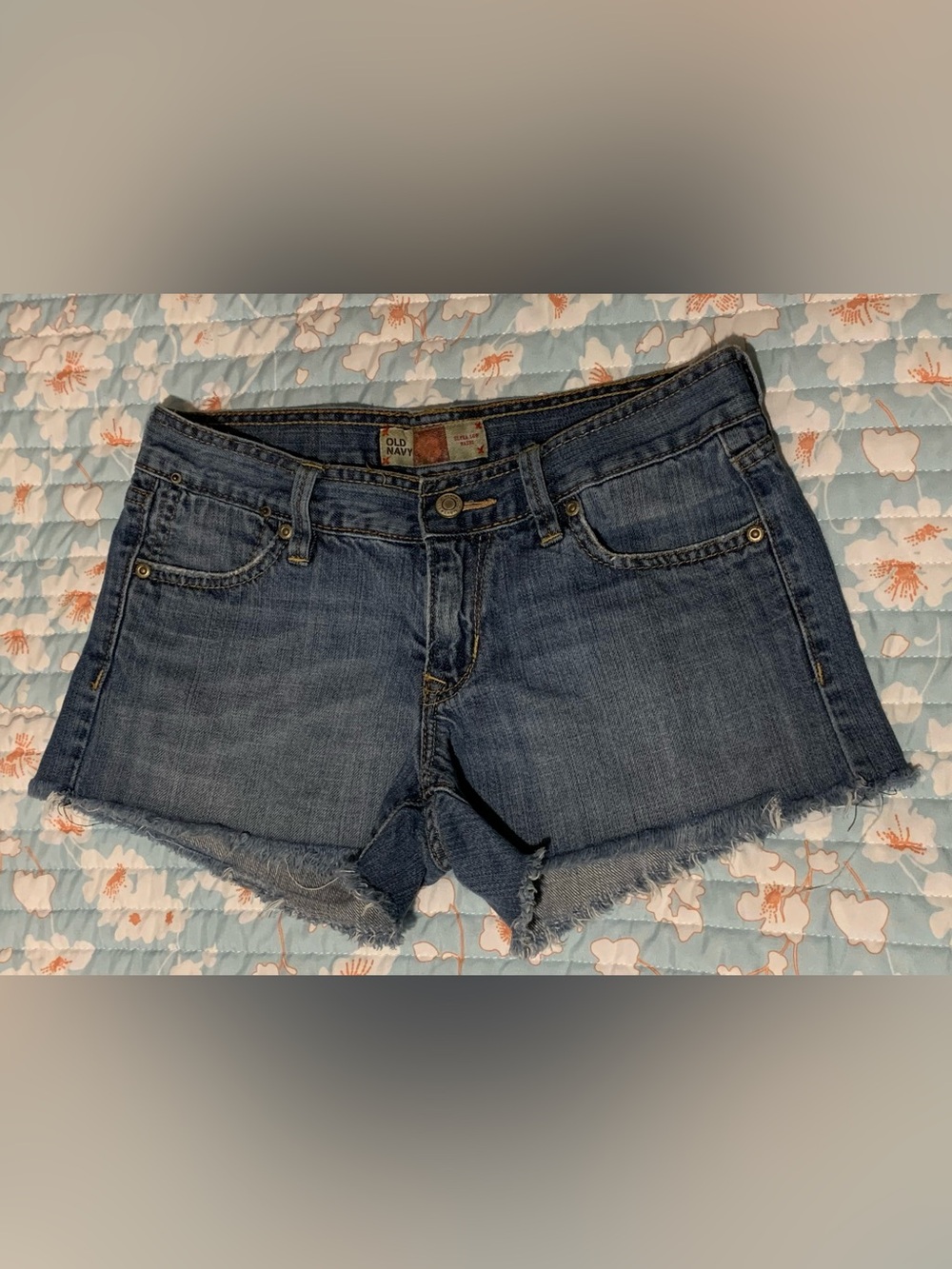 Old Navy Women's Denim Vintage Cutoff Shorts - Dark Blue Wash